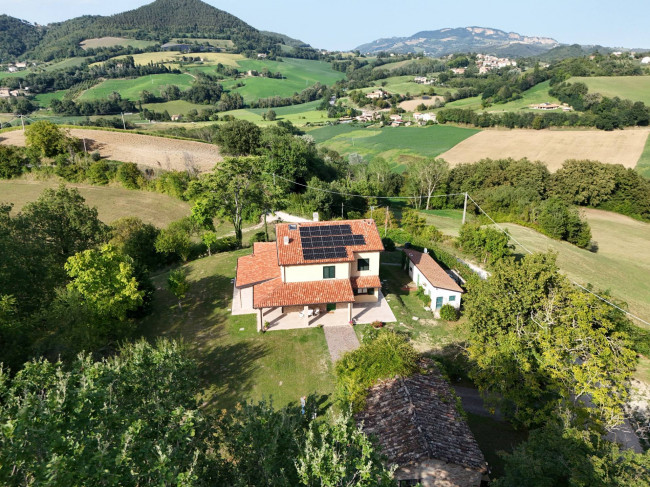 Villa in vendita a Montefortino