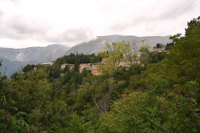 Apartment for sale in Montemonaco
