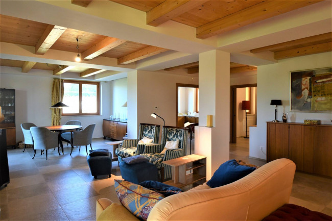 Villa in vendita a Montefortino