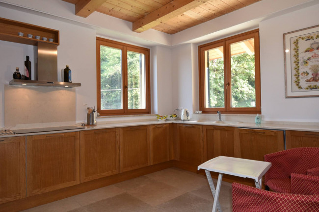 Villa in vendita a Montefortino