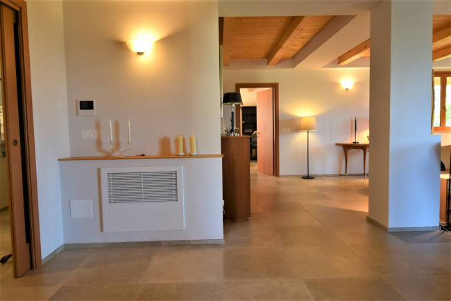 Villa in vendita a Montefortino