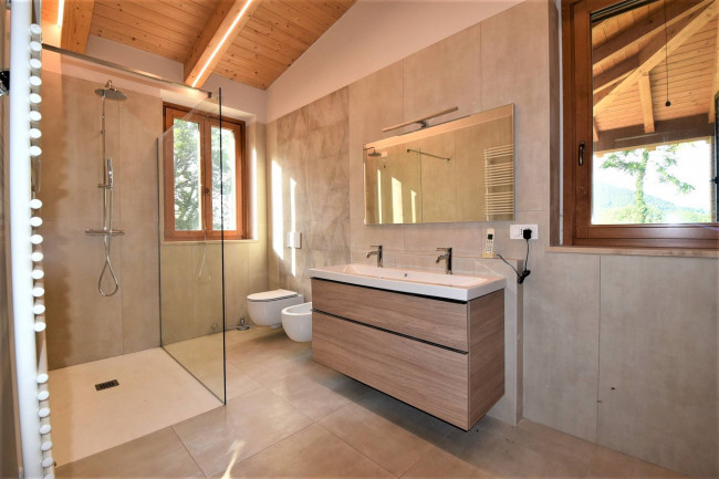 Villa in vendita a Montefortino