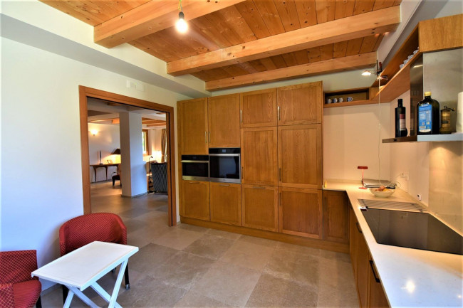 Villa in vendita a Montefortino
