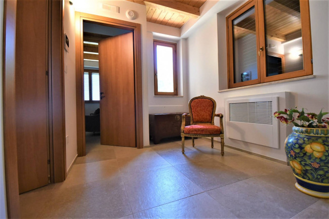 Villa in vendita a Montefortino