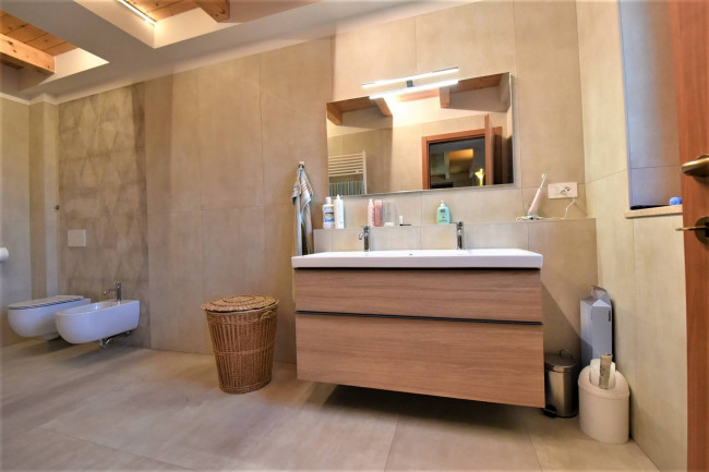 Villa in vendita a Montefortino
