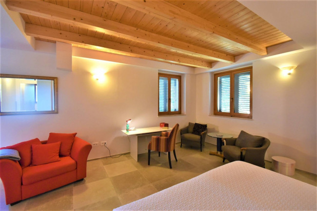 Villa in vendita a Montefortino