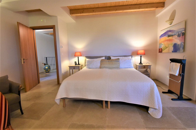 Villa in vendita a Montefortino