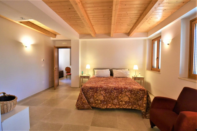 Villa in vendita a Montefortino