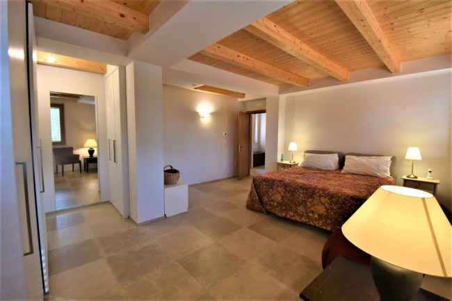Villa in vendita a Montefortino