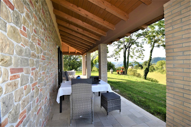 Villa in vendita a Montefortino