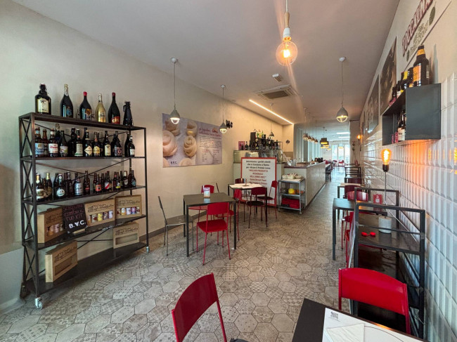 Attività commerciale in vendita a Civitanova Marche
