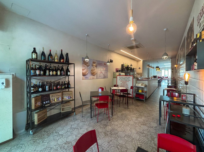 Attività commerciale in vendita a Civitanova Marche