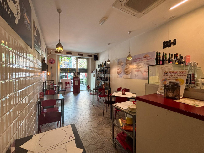 Attività commerciale in vendita a Civitanova Marche