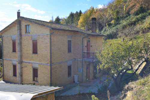 Appartamento in vendita a Montemonaco