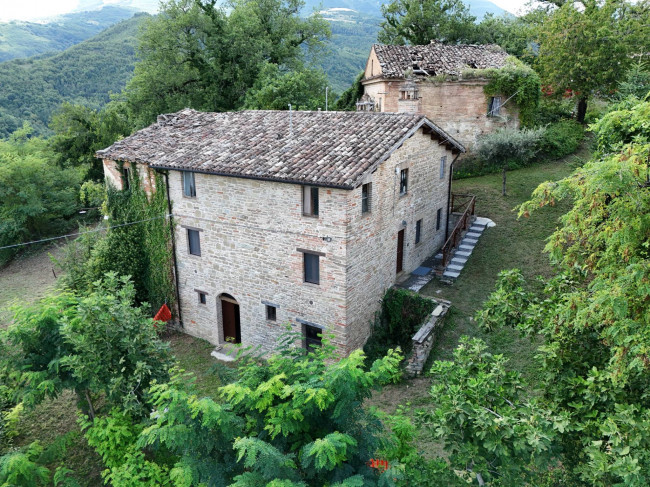 Appartamento in vendita a Amandola