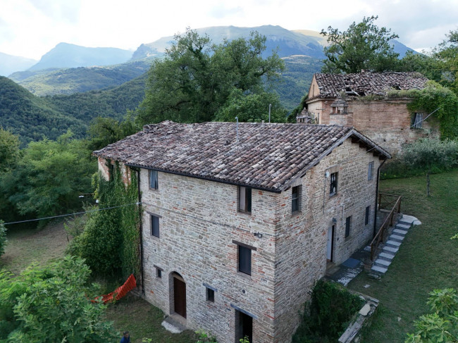 Appartamento in vendita a Amandola