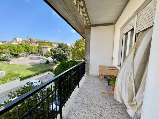 Appartamento in vendita a Monte Urano