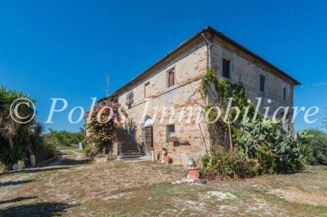 Casale in vendita a Sant'Elpidio a Mare