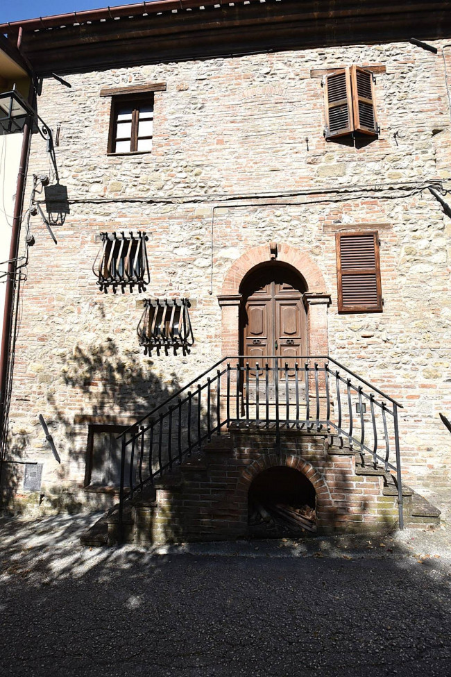 Casa cielo-terra in vendita a Montefortino