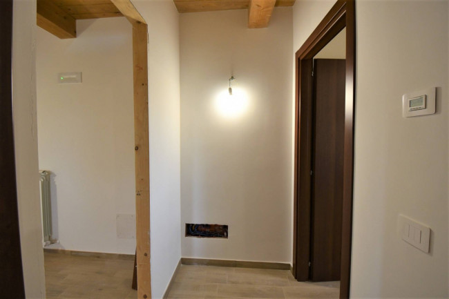 Casa cielo-terra in vendita a Amandola