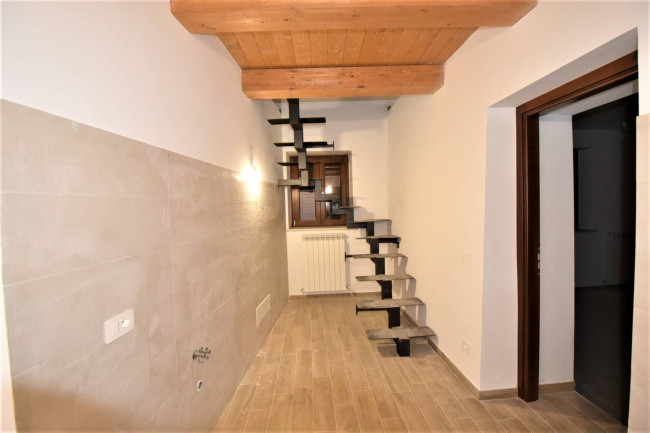 Casa cielo-terra in vendita a Amandola