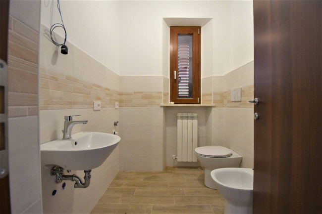 Casa cielo-terra in vendita a Amandola