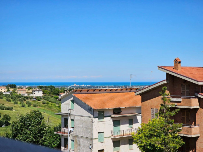 Appartamento in vendita a Monte Urano