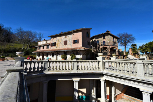 Villa in vendita a Montefortino