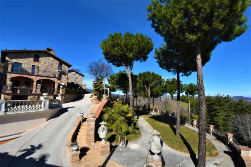 Villa in vendita a Montefortino
