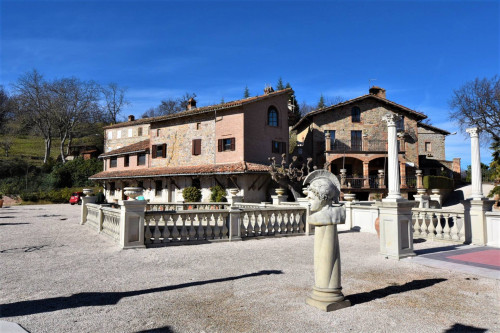 Villa in vendita a Montefortino