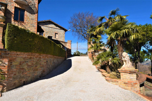 Villa in vendita a Montefortino