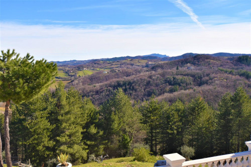 Villa in vendita a Montefortino