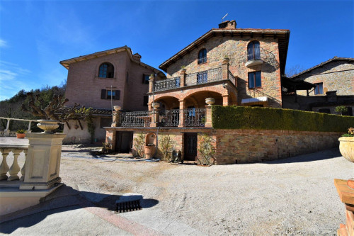 Villa in vendita a Montefortino