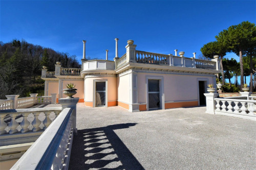 Villa in vendita a Montefortino