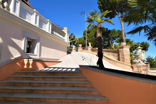 Villa in vendita a Montefortino