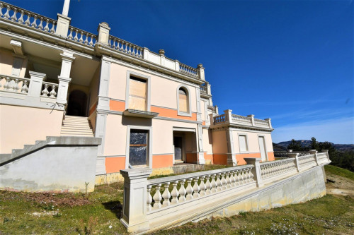 Villa in vendita a Montefortino