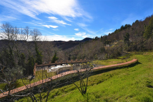 Villa in vendita a Montefortino