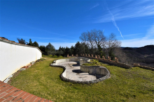 Villa in vendita a Montefortino