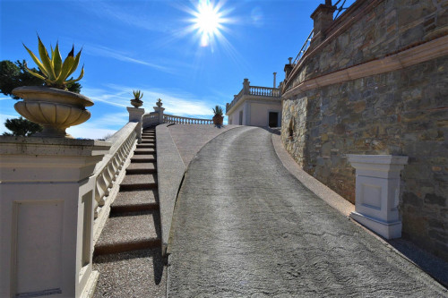 Villa in vendita a Montefortino