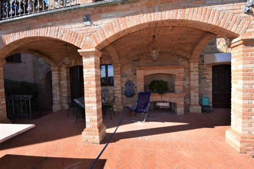 Villa in vendita a Montefortino