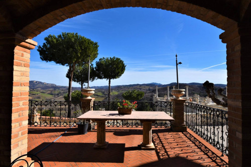 Villa in vendita a Montefortino