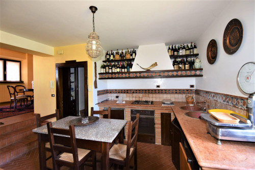 Villa in vendita a Montefortino