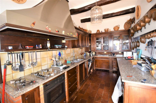 Villa in vendita a Montefortino