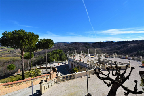 Villa in vendita a Montefortino