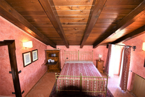 Villa in vendita a Montefortino