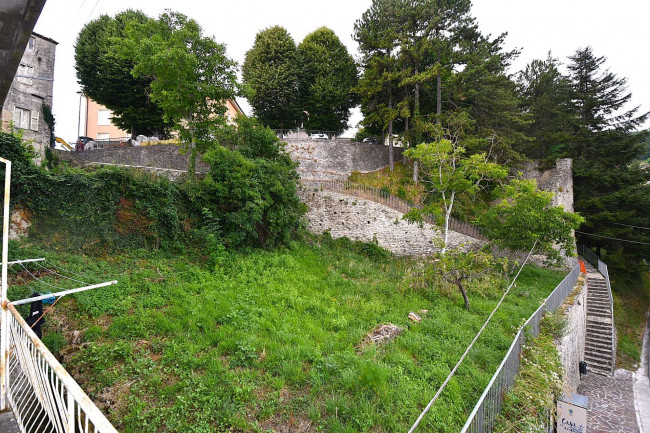 Appartamento in vendita a Montefalcone Appennino