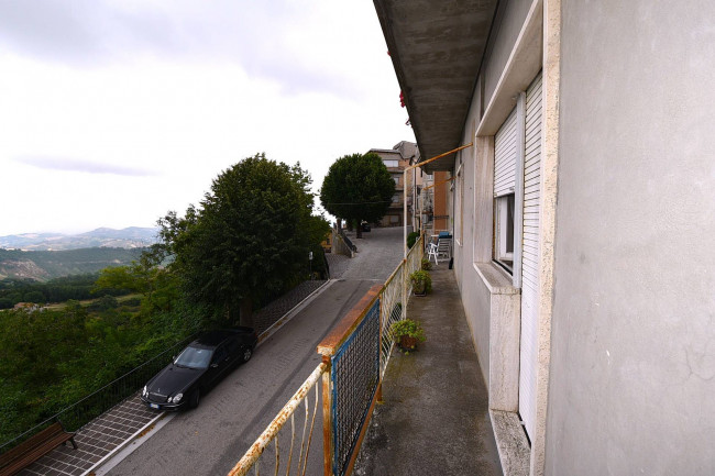 Appartamento in vendita a Montefalcone Appennino