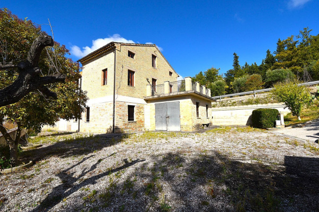 Casa singola in vendita a Falerone