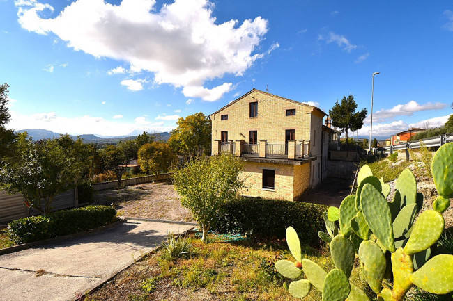 Casa singola in vendita a Falerone