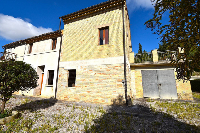 Casa singola in vendita a Falerone